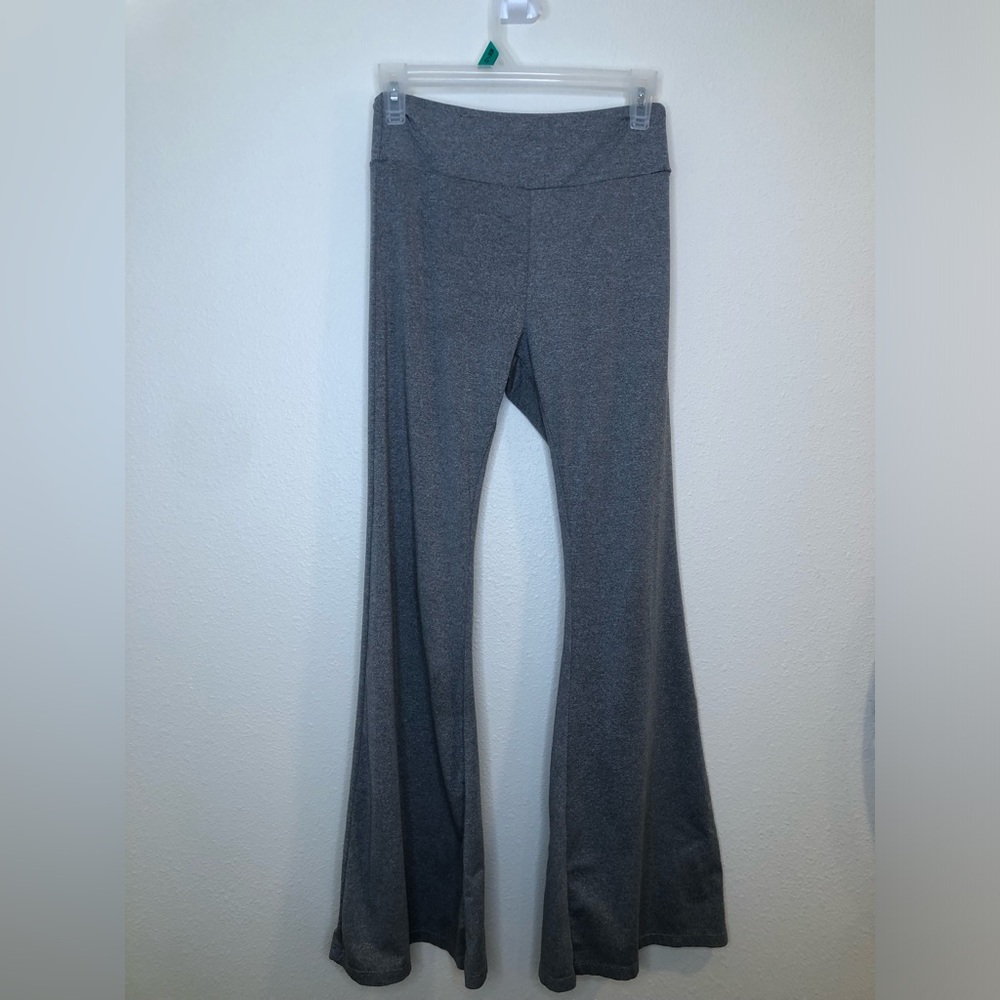 Shein Flare Leggings — Gray— Small